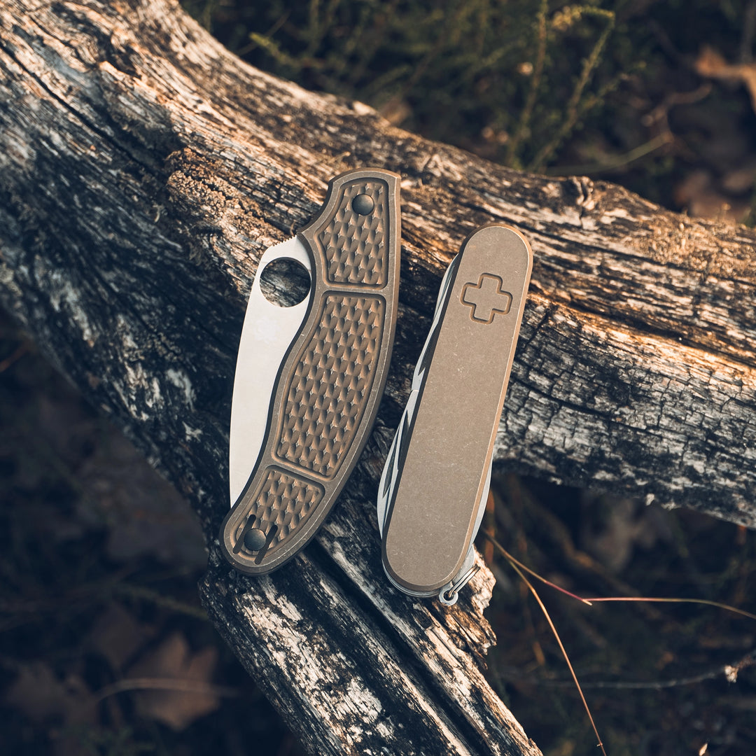 Daily Customs custom scales – mood shot